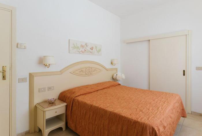 מילאנו מריטימה Hotel Mocambo מראה חיצוני תמונה